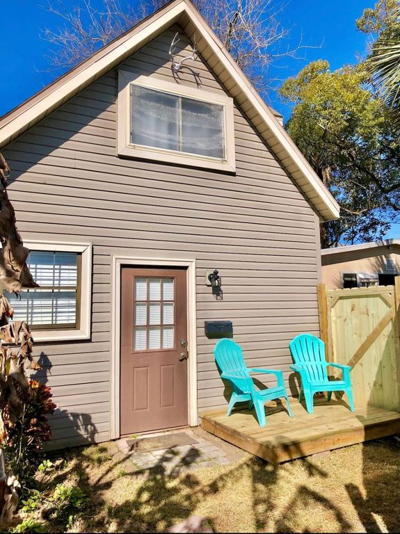 605 Patricia Ln, Jacksonville Beach, FL 32250