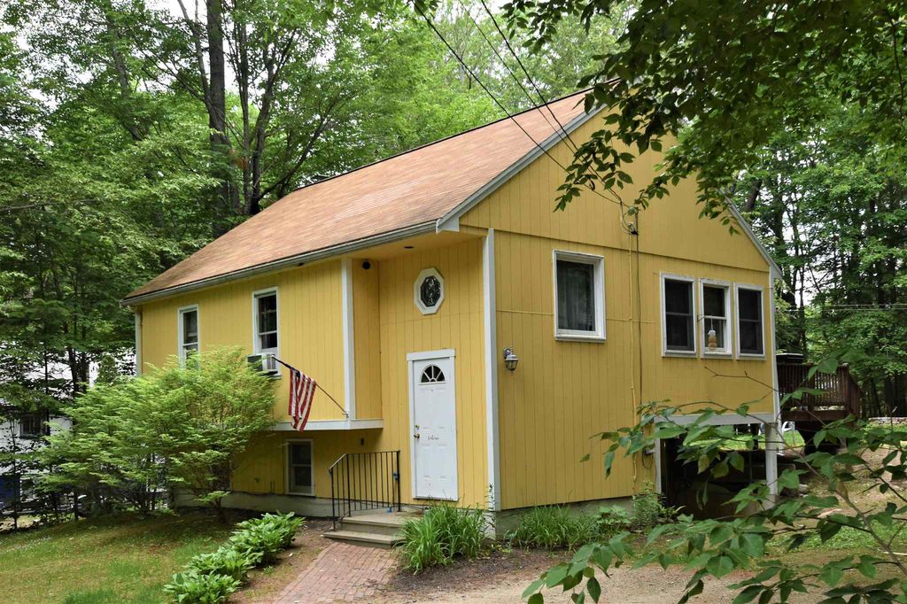 27 Dudley Drive, Middleton, NH 03887