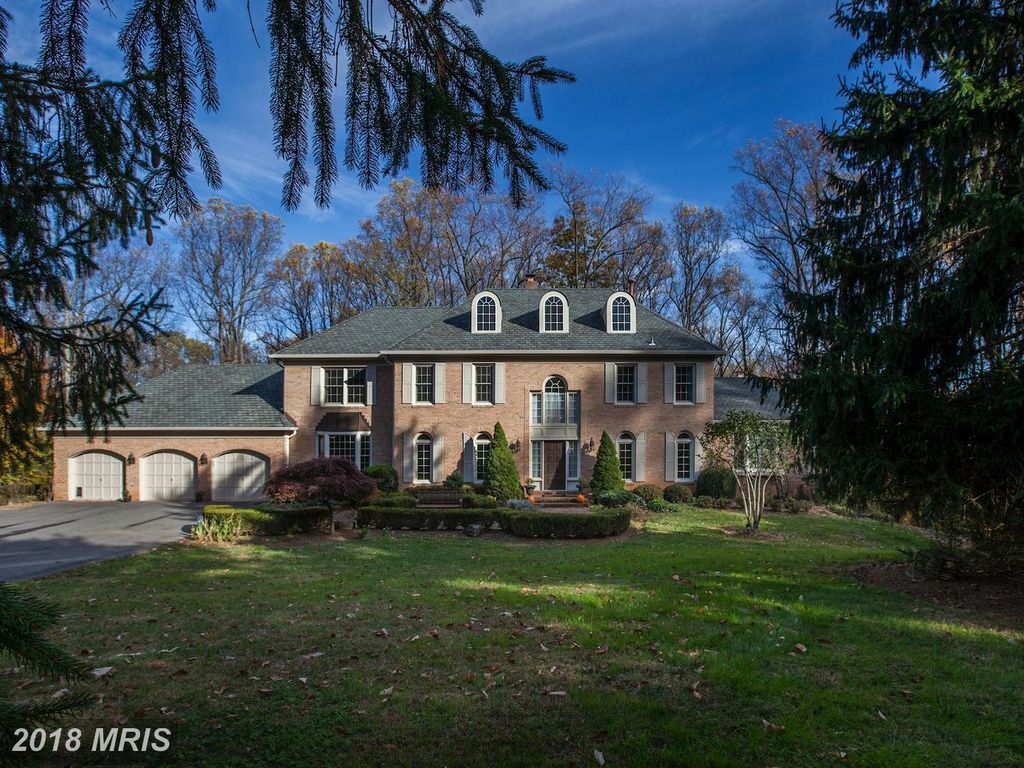 8801 Mary Mead Ct, Potomac, MD 20854