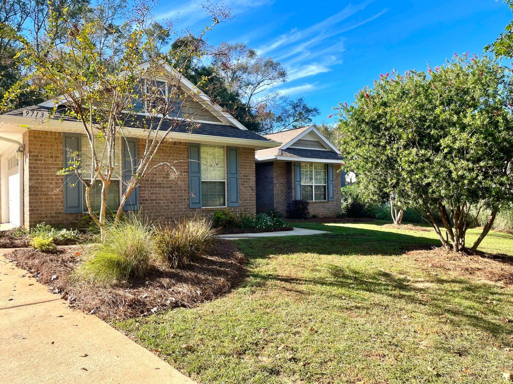 9713 Hollowbrook Ave, Fairhope, AL 36532