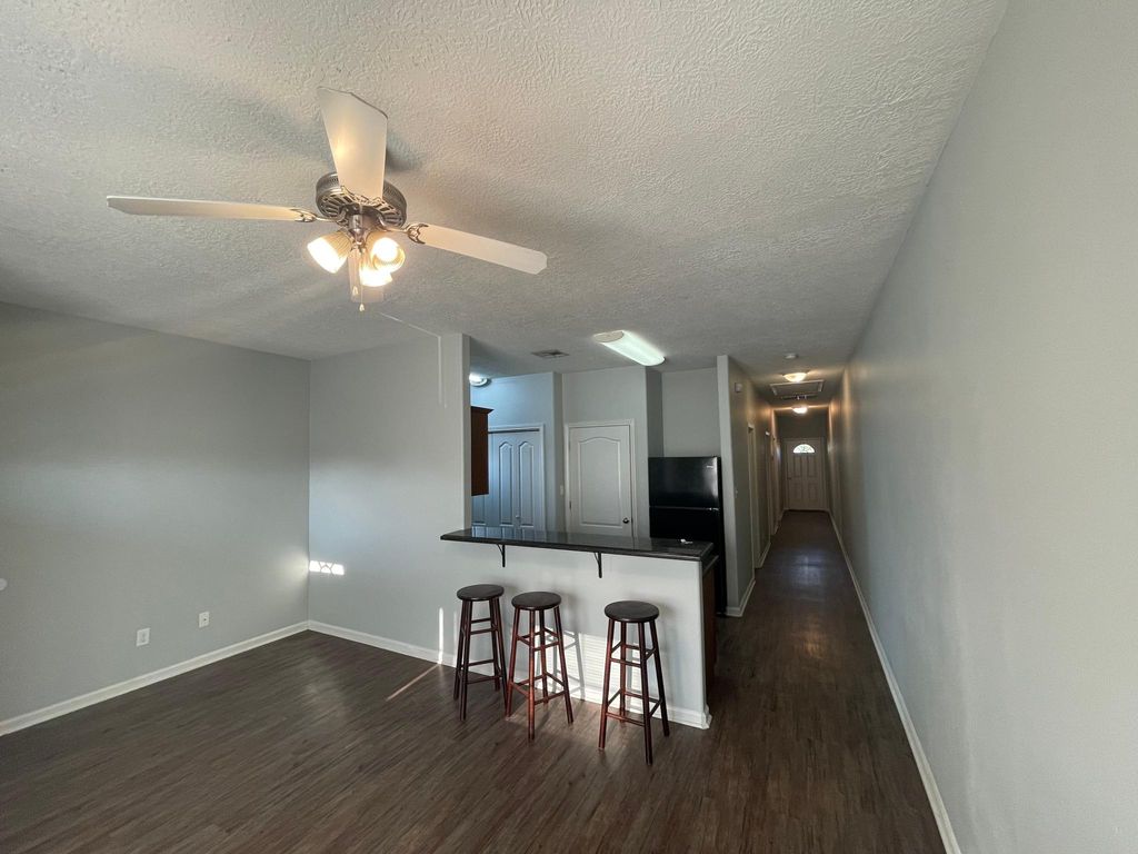 412 Ellender St #412, Sulphur, LA 70663