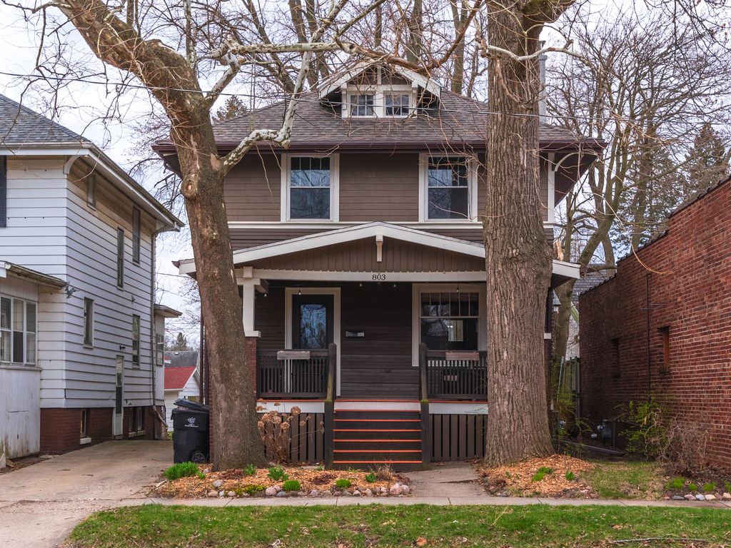 803 E Grove St, Bloomington, IL 61701 See Estimated Value