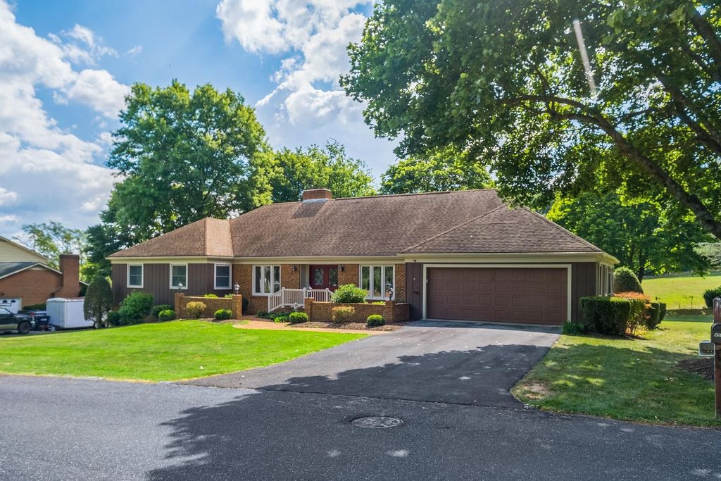 450 Fairway Dr, Harrisonburg, VA 22802 MLS 654370 Trulia