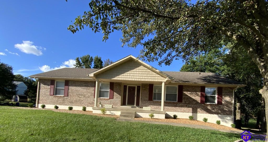 305 Falcon Ct, Elizabethtown, KY 42701