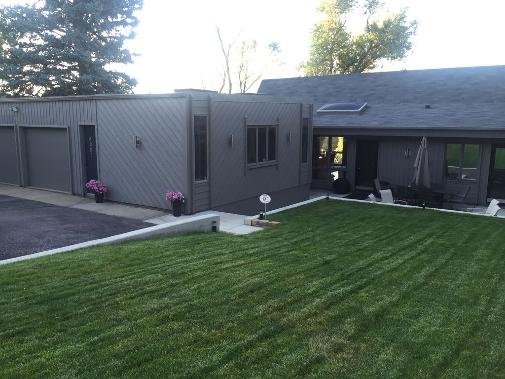 4087 Field Dr, Wheat Ridge, CO 80033
