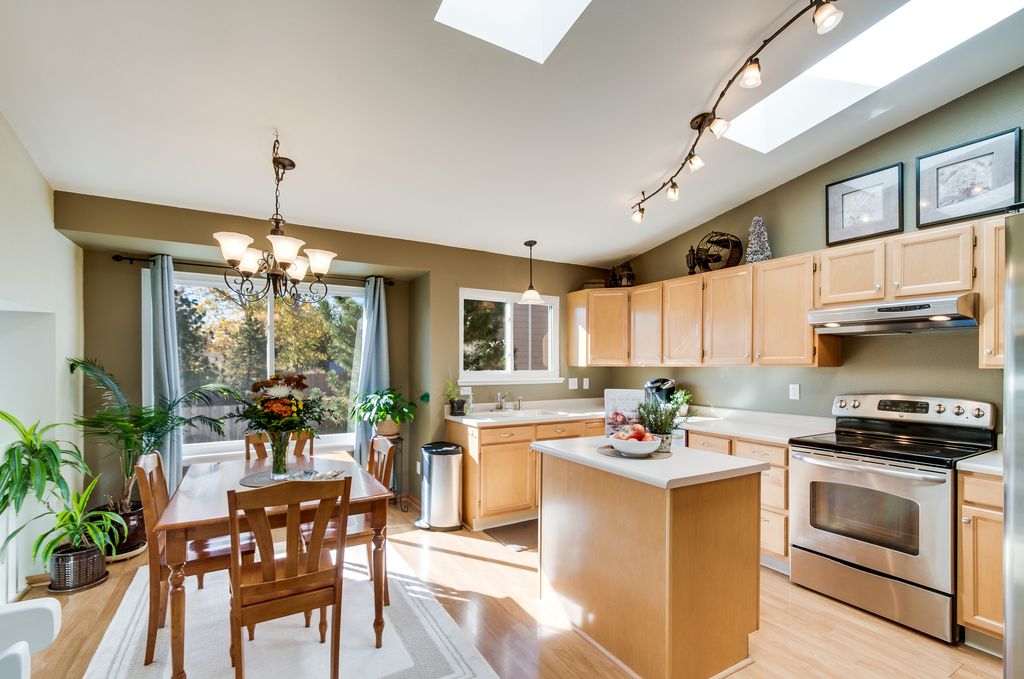 10320 Severance Dr, Parker, CO 80134