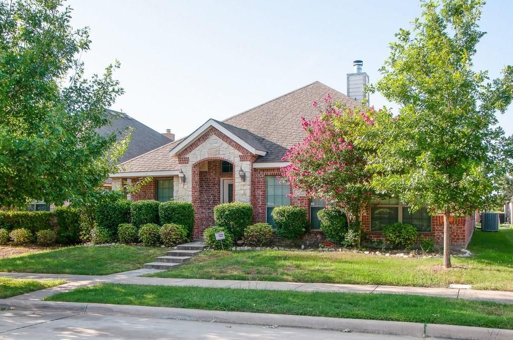 325 Village Dr, Red Oak, TX 75154 Trulia