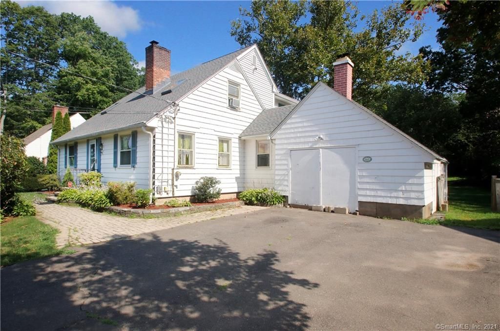 466 Skiff St, North Haven, CT 06473
