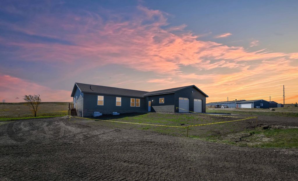 13790 Marion Ridge Rd, Williston, ND 58801