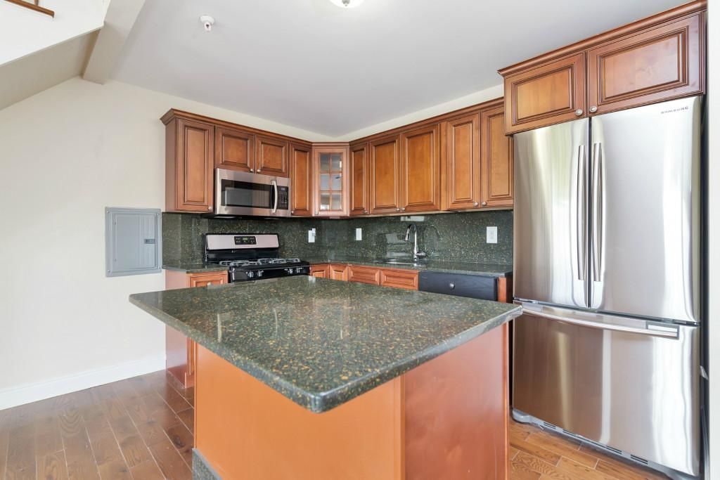 2 John St, Haledon, NJ 07508