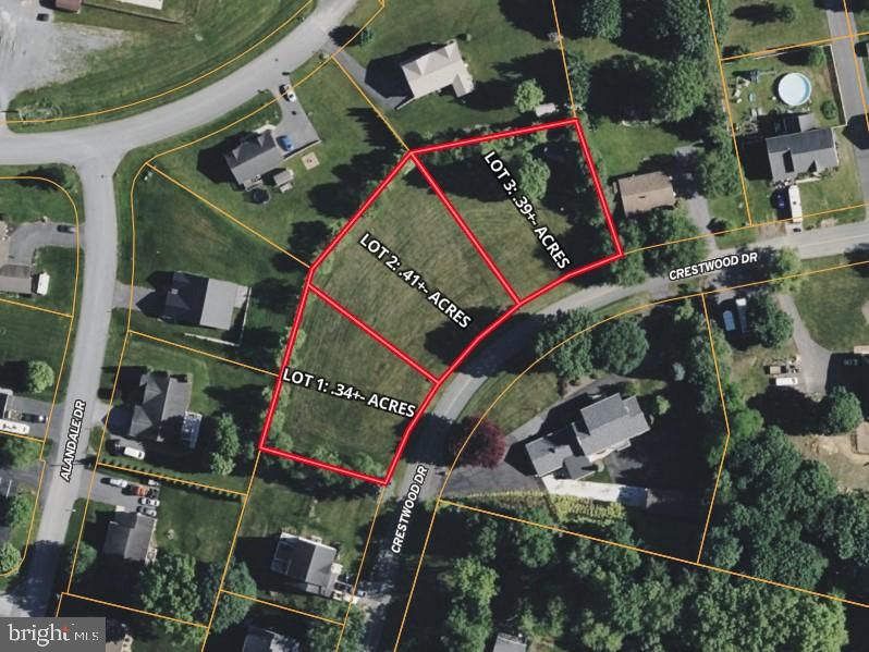 34 Crestwood Dr, Chambersburg, PA 17202