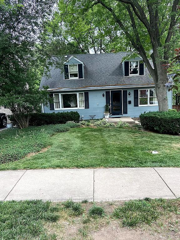 604 Elm St, Glen Ellyn, IL 60137