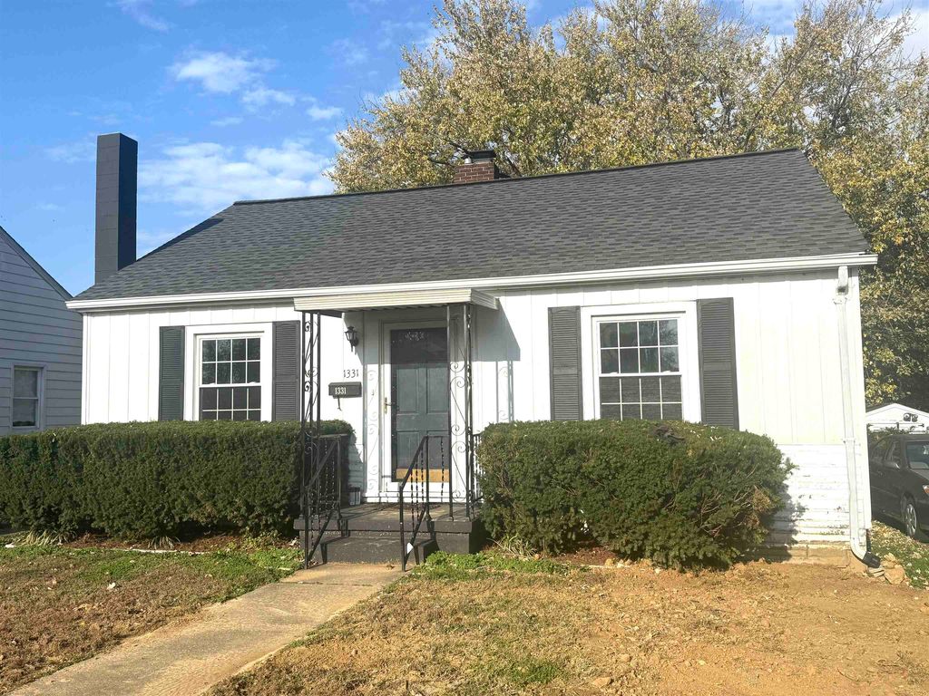 1331 S  Main St, Henderson, KY 42420