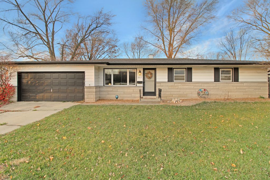 2217 W Acres Rd, Joliet, IL 60435 Trulia
