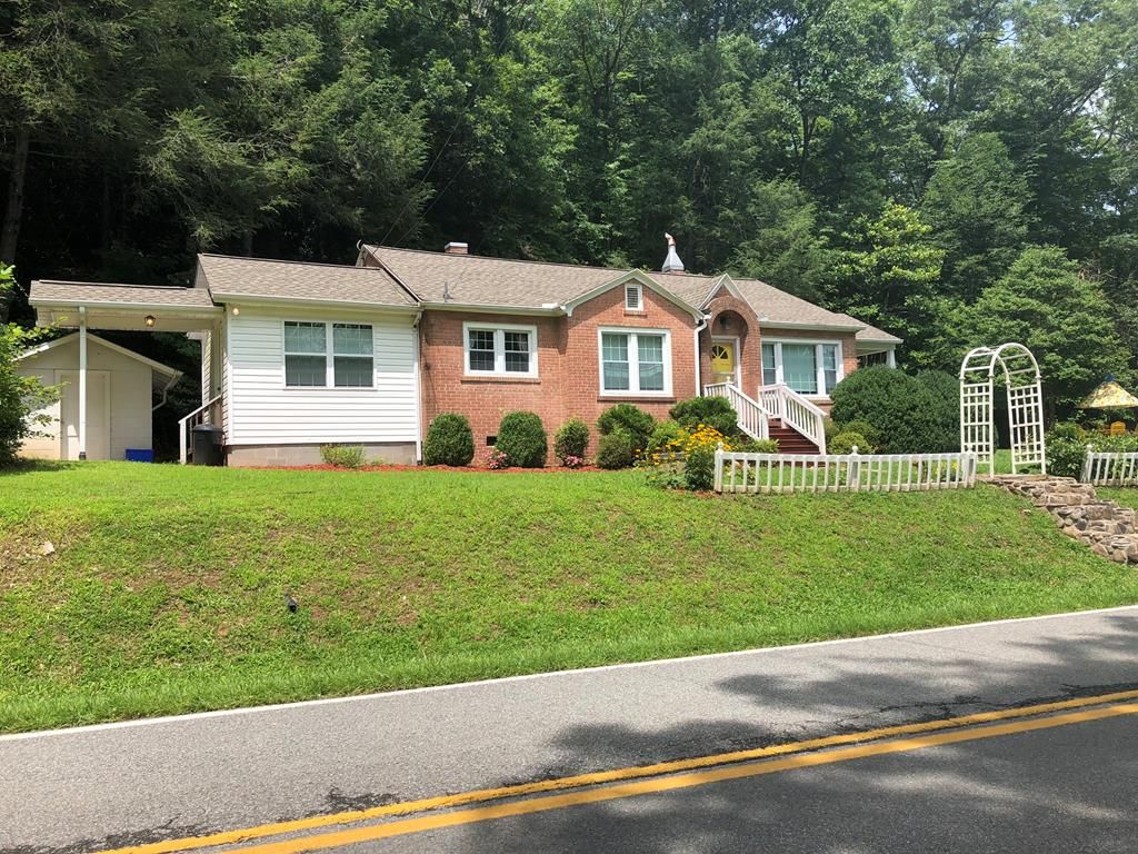 2627 White Oak Rd, Burnsville, NC 28714 Trulia