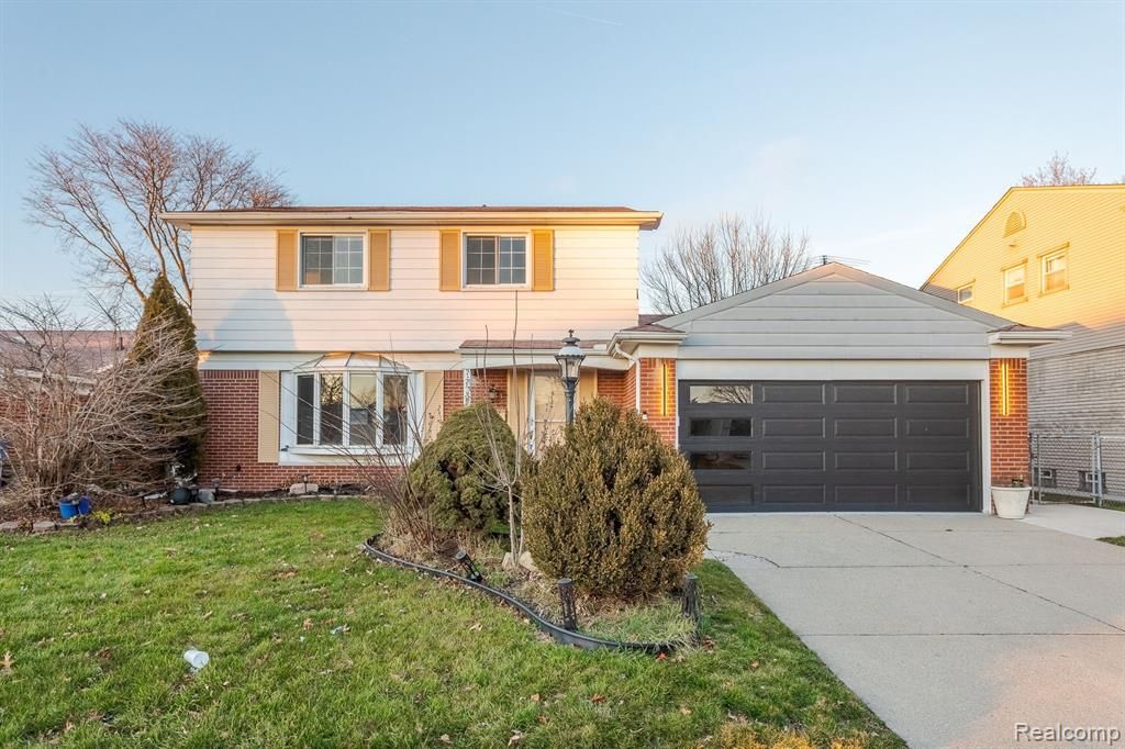 26916 Wilson Dr, Dearborn Heights, MI 48127 See Est. Value, Schools