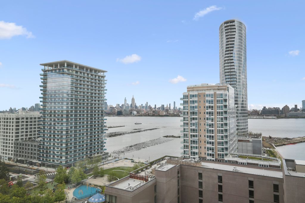 75 Park Ln S #4P028Q, Jersey City, NJ 07310