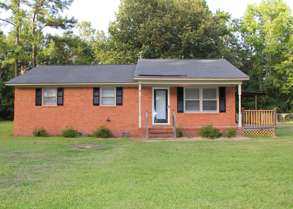 1998 S  Hill Rd, Timmonsville, SC 29161