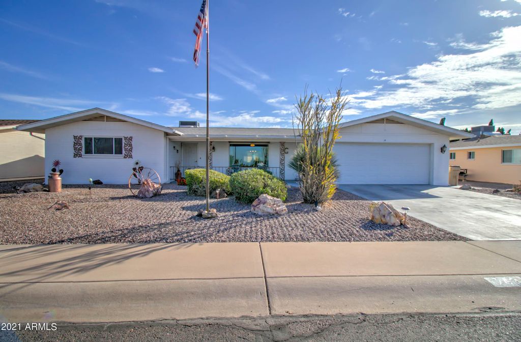 243 N 61st Pl, Mesa, AZ 85205