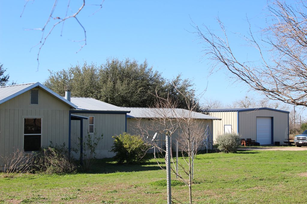 1151 County Road 354, Karnes City, TX 78118 Trulia