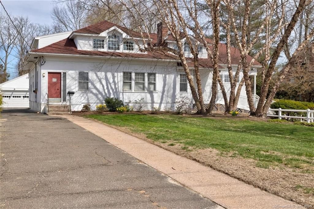 2130 Main St, Glastonbury, CT 06033