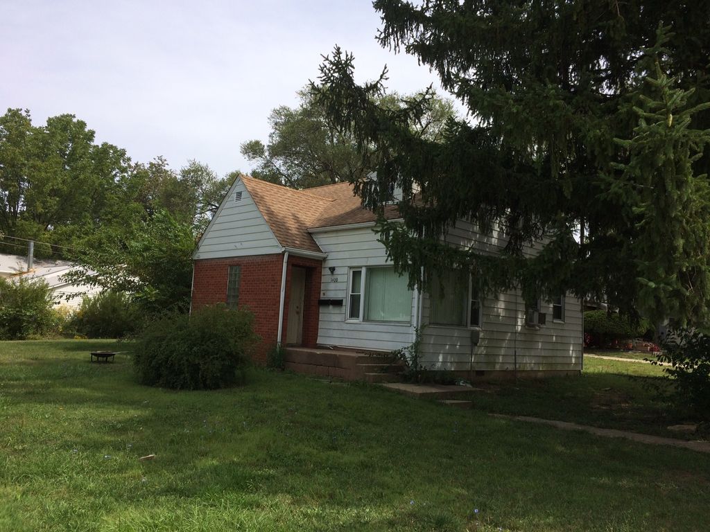 1400 N Division Ave, Urbana, IL 61801