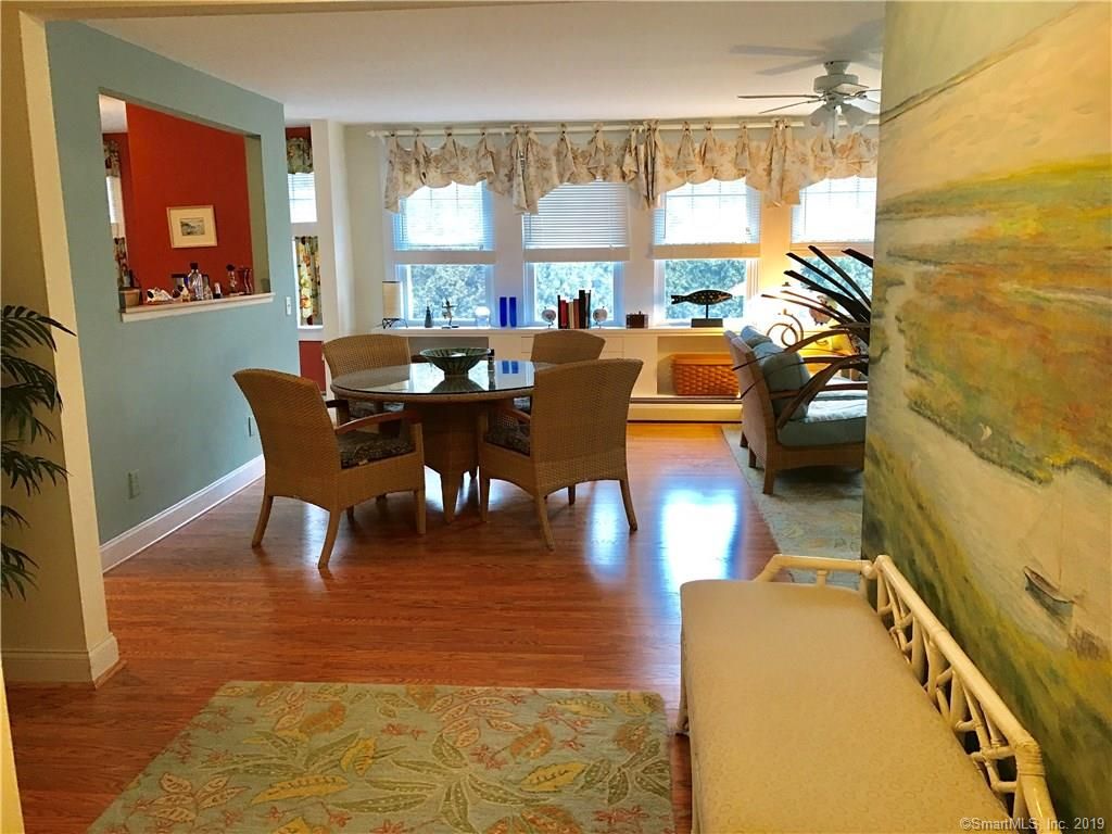 38 Lords Hill Rd 6, Stonington, CT 2 Bed, 2 Bath Condo 34 Photos