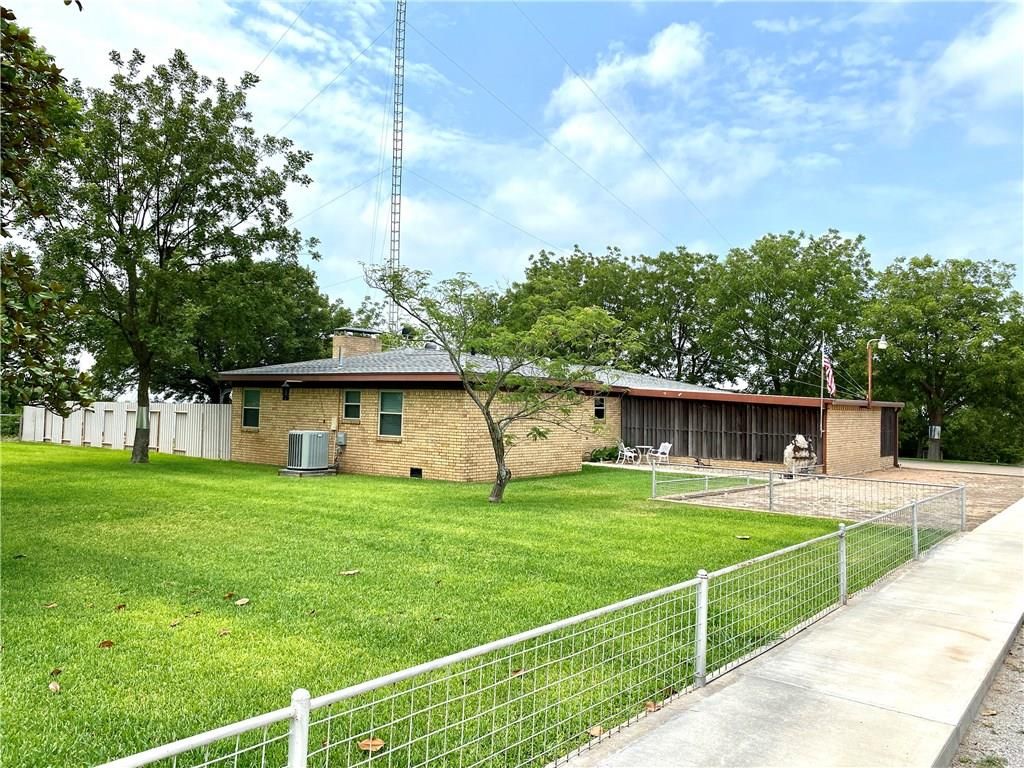 401 Stuart St, Goldthwaite, TX 76844 Trulia