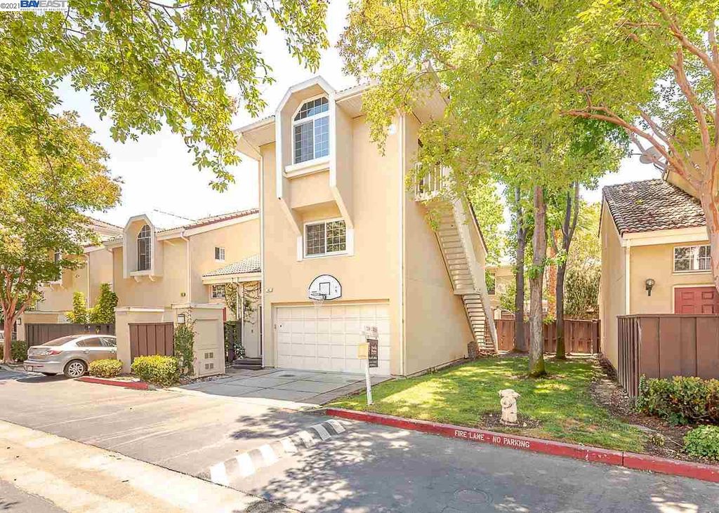 40 Blue Coral Ter, Fremont, CA 94536
