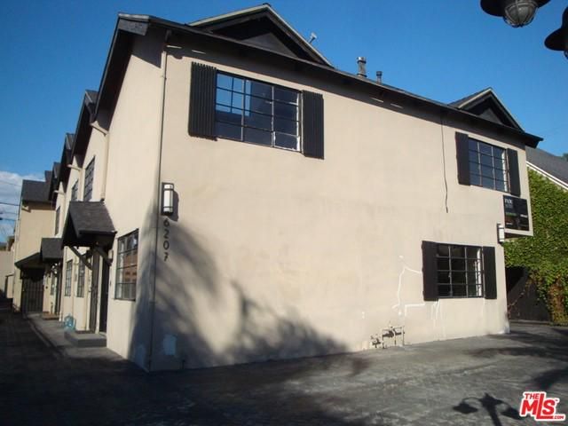 6207 Banner Ave #1, Los Angeles, CA 90038