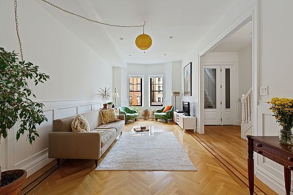 349 Lincoln Rd #349, Brooklyn, NY 11225