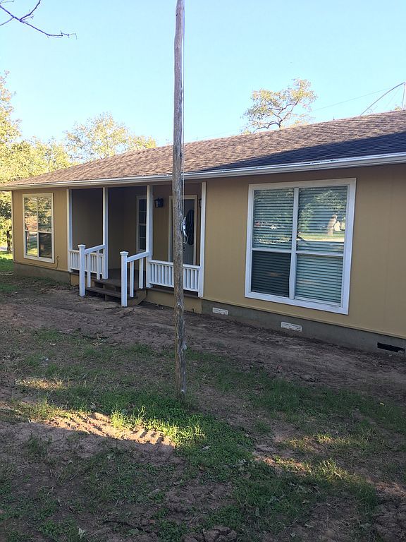153 Chickasaw, Smithville, TX 78957