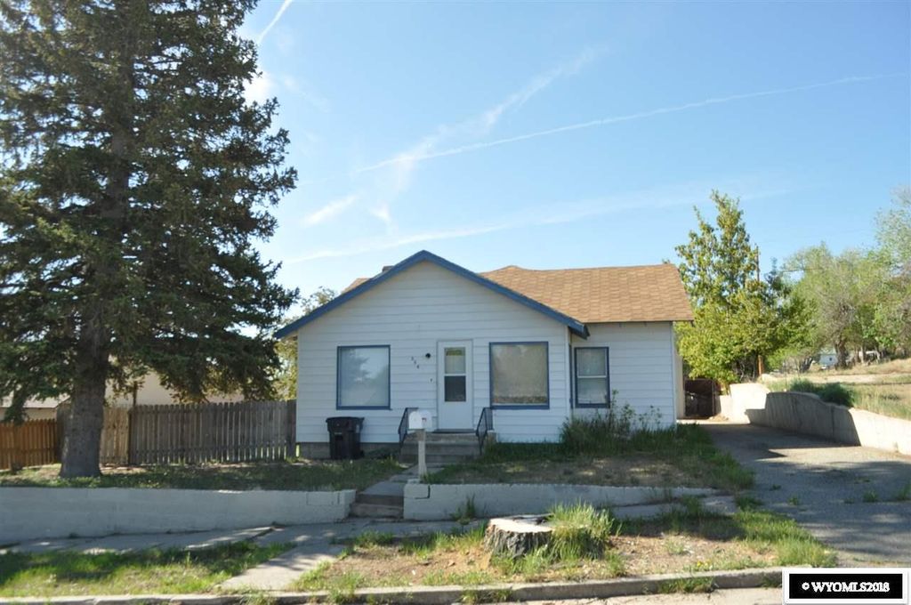 214 E Maple St, Rawlins, WY 82301 Trulia