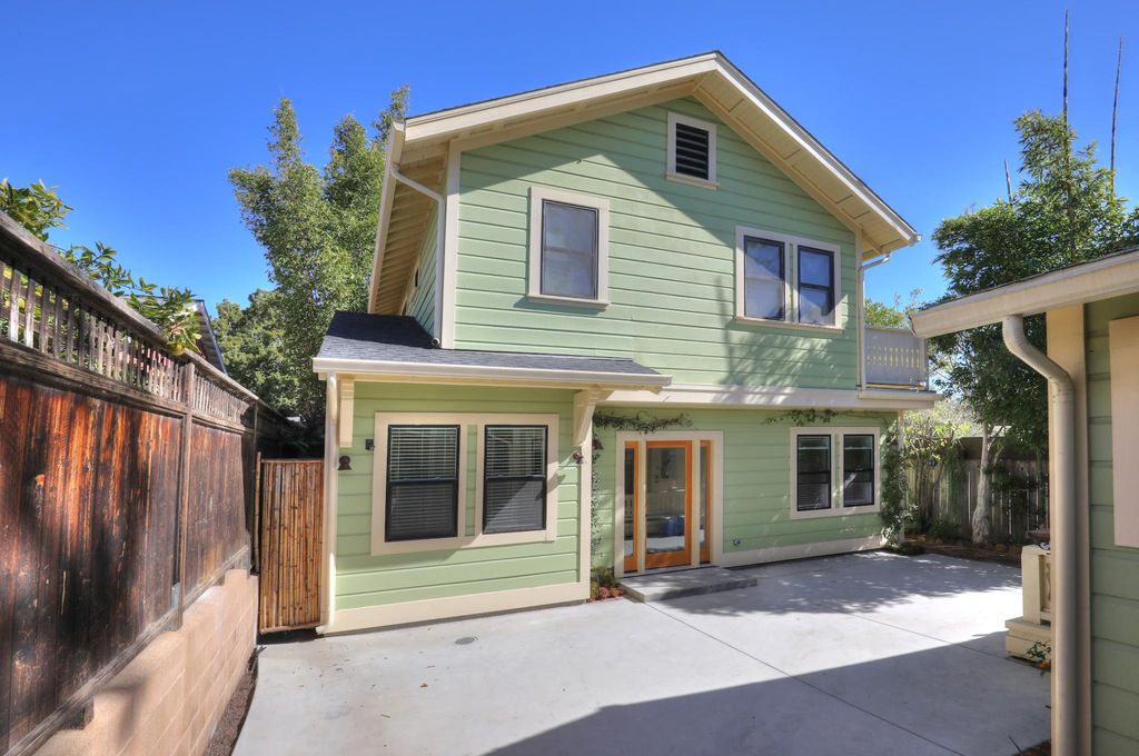 2208 Parkway Dr, Santa Barbara, CA 93105