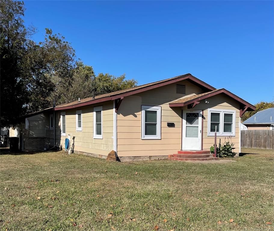 820 S Ohio Ave, Okmulgee, OK 74447