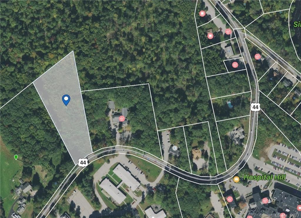 405 Pomfret St, Putnam, CT 06260
