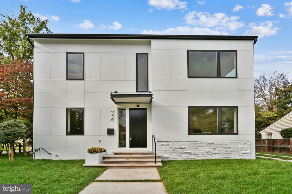 6230 Valley Rd, Bethesda, MD 20817