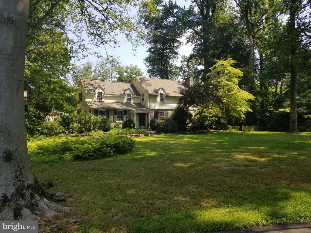 1301 Greenway Rd, Wilmington, DE 19803