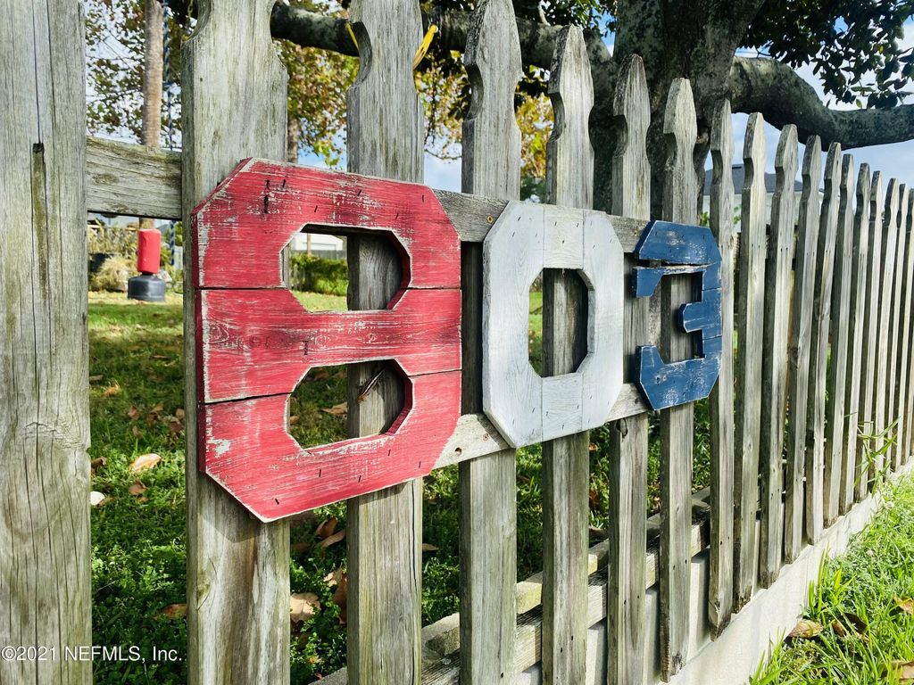 803 4th Ave N, Jacksonville Beach, FL 32250
