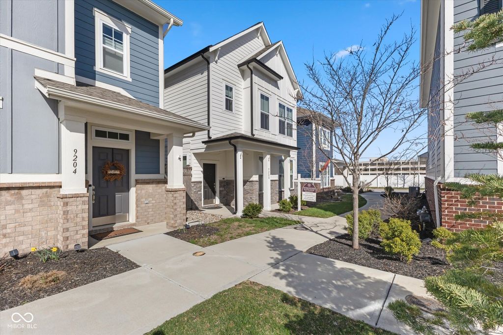 9208 Hawley Dr, Indianapolis, IN 46216