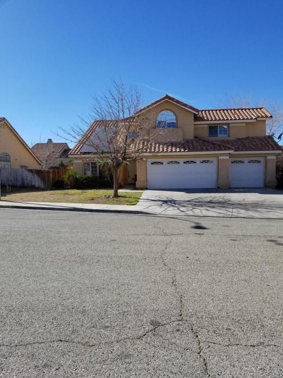 37635 Park Forest Ct, Palmdale, CA 93552