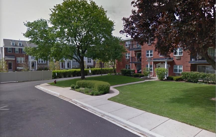 100 N Lincoln Ln #3C, Arlington Heights, IL 60004