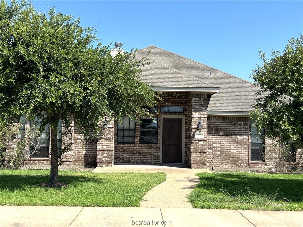 1112 Eagle Ave, College Station, TX 77845