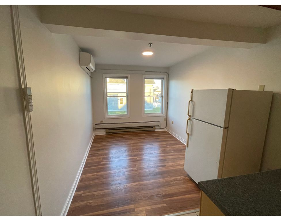 14 Purtill Ave #14, Old Lyme, CT 06371