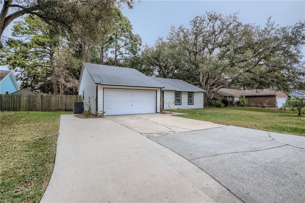 1601 Inverness Rd, Fernandina Beach, FL 32034