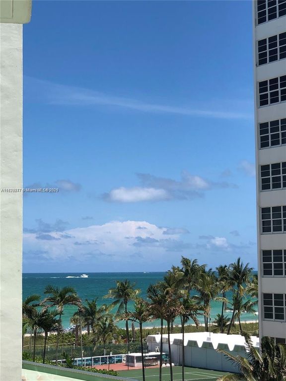 5151 Collins Ave #527, Miami Beach, FL 33140