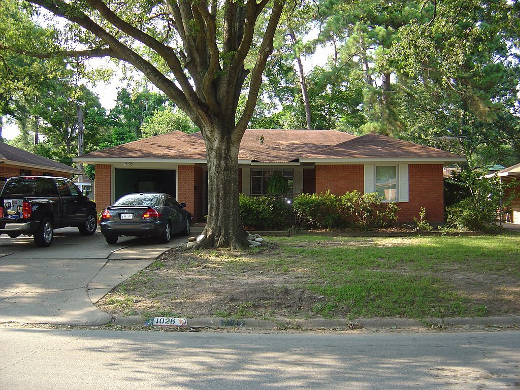 1026 Stonecrest Dr, Houston, TX 77018