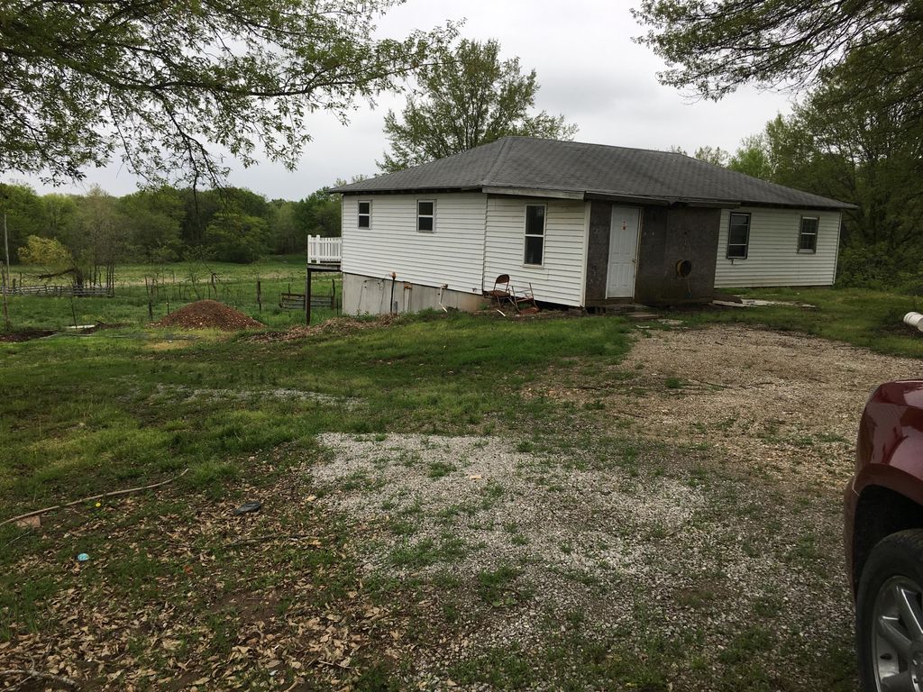 13995 Horizon Trl, Sweet Springs, MO 3 Bed, 1 Bath SingleFamily Home