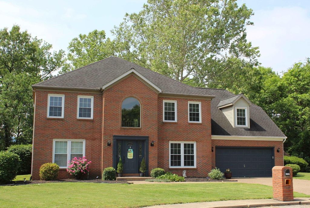 3599 Crossgate Ct, Newburgh, IN 47630