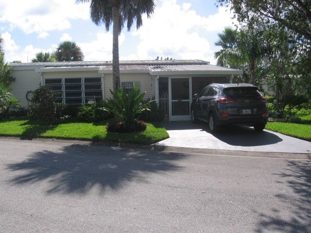 7300 20th St #624, Vero Beach, FL 32966